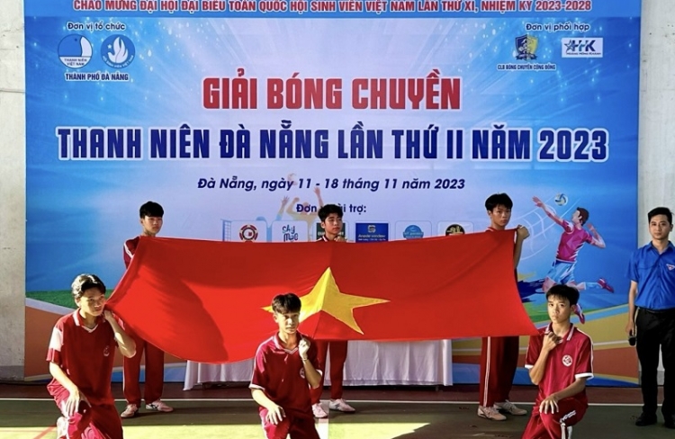 Công Ty CPĐT Và PT Unified và Nhà Máy Sản Xuất Cửa Nhôm Kính Anode window đồng hành cùng Giải bóng chuyền 